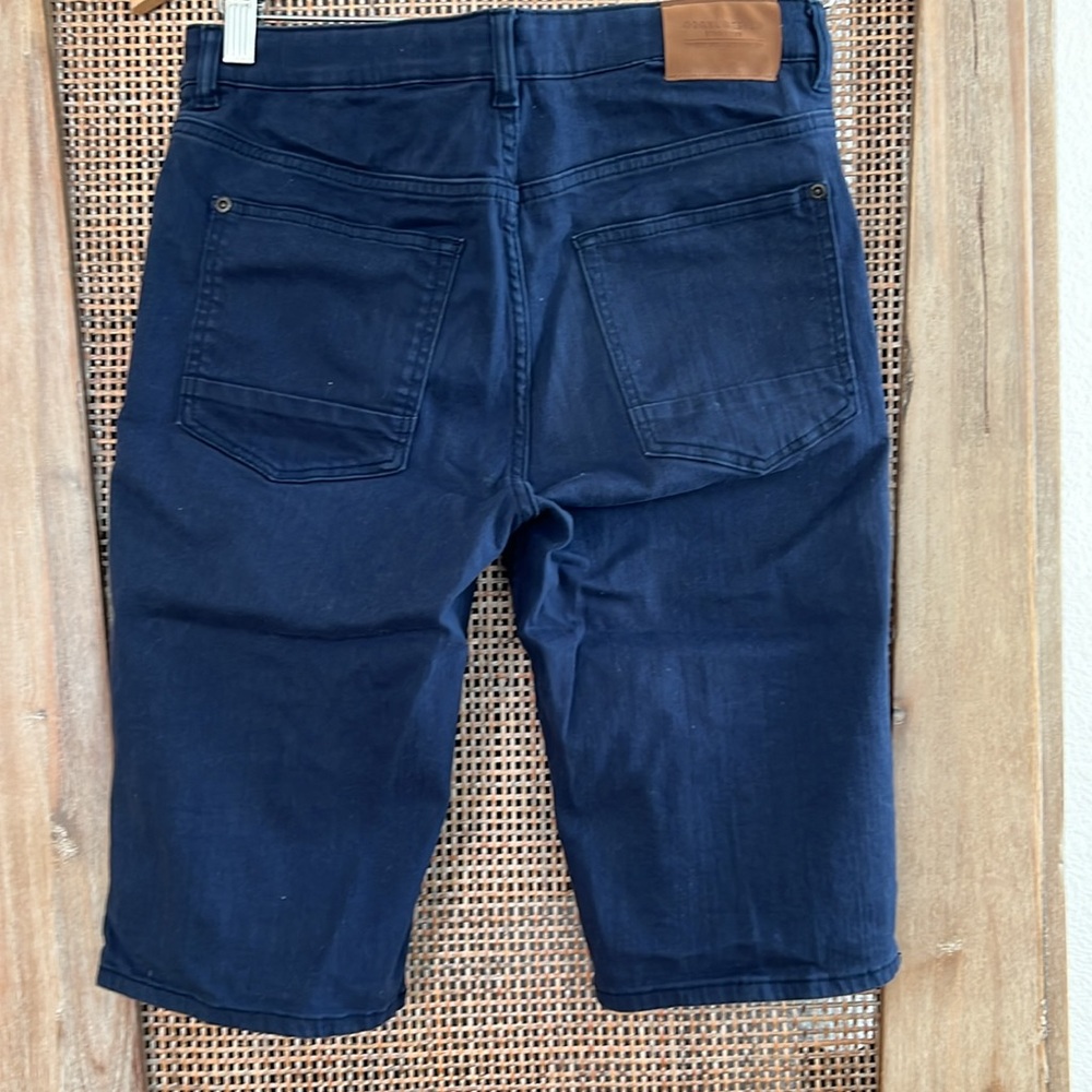 💚BUY 3 for $15💚 💚H&M Boys Size US 13/14Y Dark Blue Denim Stretchable Shorts